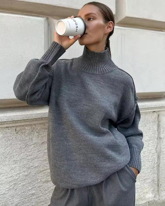 Isabella - Knitted Turtleneck
